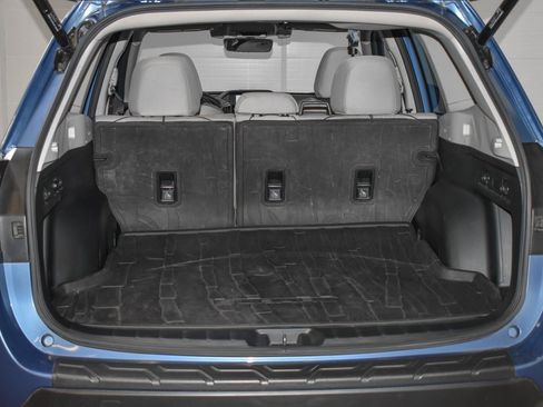 Used 2020 Subaru Forester Premium image 23