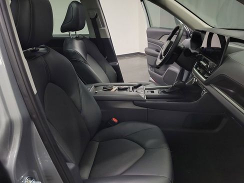 Used 2026 Toyota Grand Highlander AWD Hybrid image 24