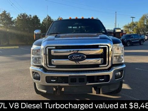 Used 2015 Ford F250 Lariat w/ Chrome Package image 2