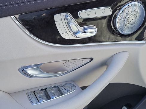 Used 2018 Mercedes-Benz E 400 4MATIC Cabriolet image 21