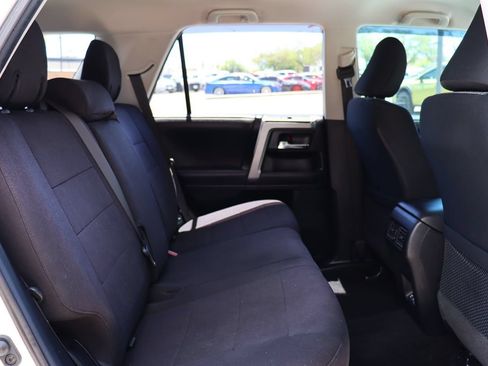 Used 2022 Toyota 4Runner SR5 AWD/4WD image 27