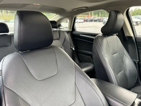Used 2018 Ford Fusion Titanium AWD/4WD image 27