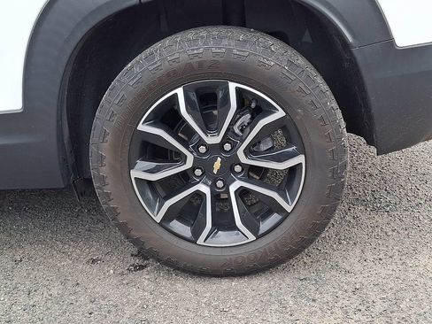Used 2023 Chevrolet TrailBlazer ACTIV w/ Technology Package FWD image 31