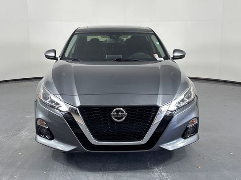 Used 2019 Nissan Altima 2.5 SL image 2
