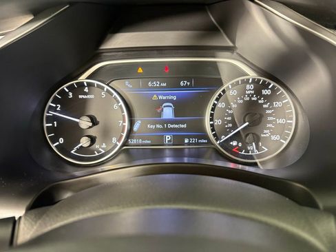 Used 2023 Nissan Murano SV image 25