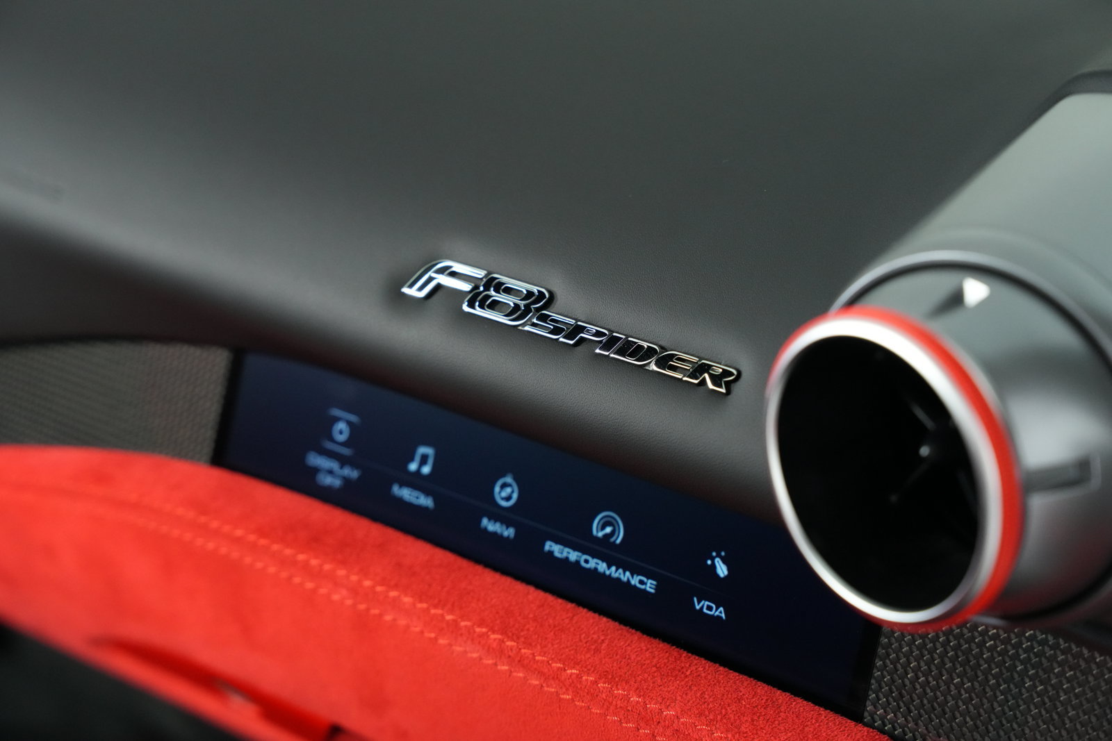 Used 2022 Ferrari F8 Spider RWD image 41