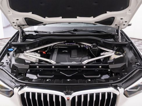 Used 2023 BMW X5 xDrive40i w/ Premium Package image 33