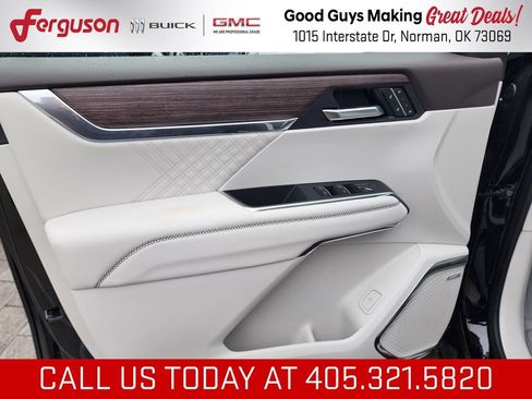 New 2026 GMC Acadia Denali w/ Super Cruise Package AWD/4WD image 13