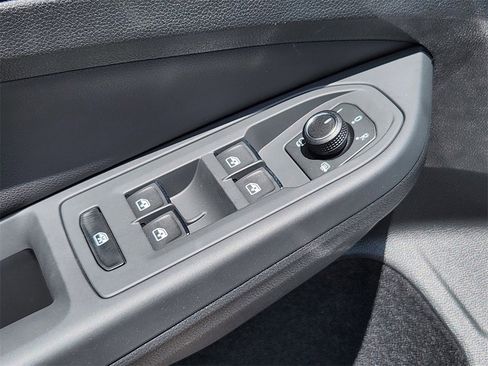 New 2025 Volkswagen GTI SE image 4