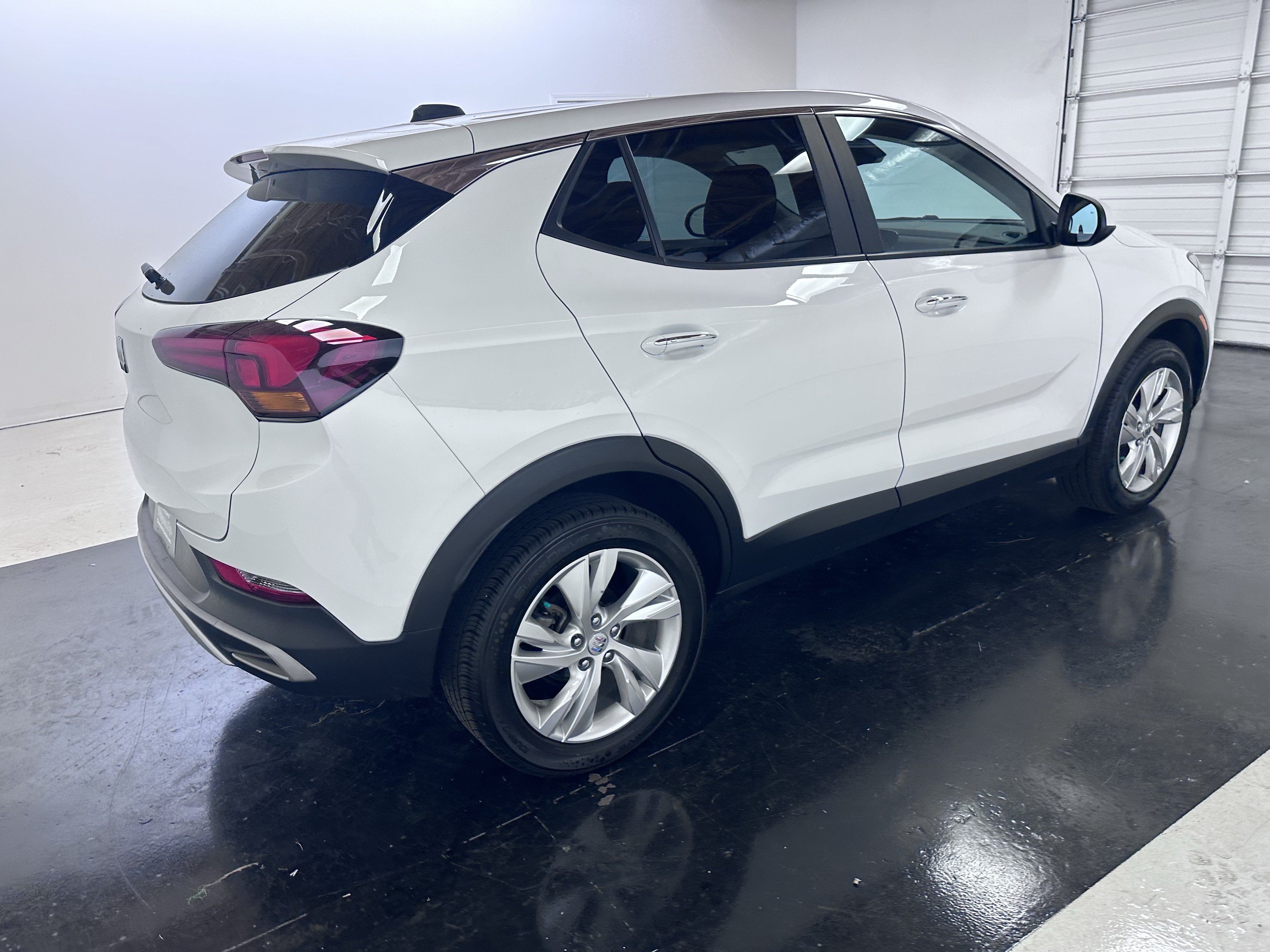 Used 2024 Buick Encore GX Preferred AWD/4WD image 17
