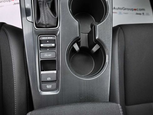 Used 2025 Honda Civic Sport image 10