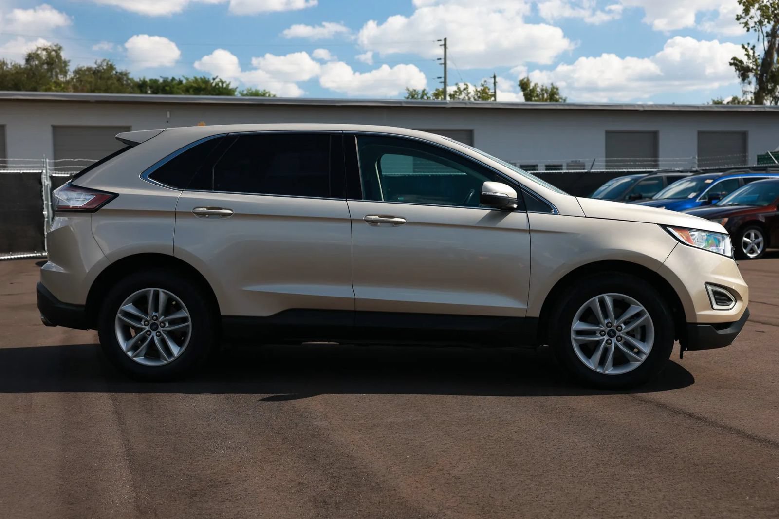 Used 2018 Ford Edge SEL w/ Equipment Group 201A FWD image 7