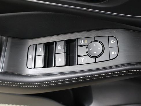 Used 2021 Nissan Rogue SV w/ Premium Package image 36