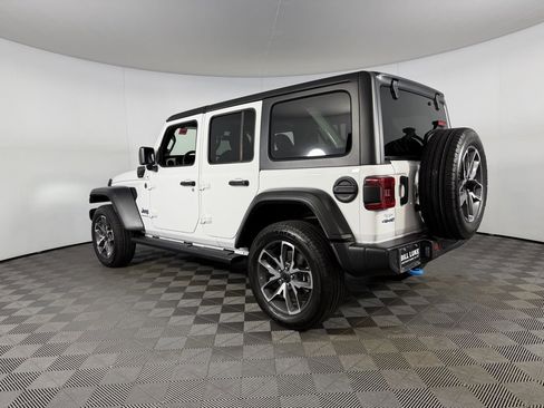 Used 2024 Jeep Wrangler Unlimited w/ Convenience Group image 8