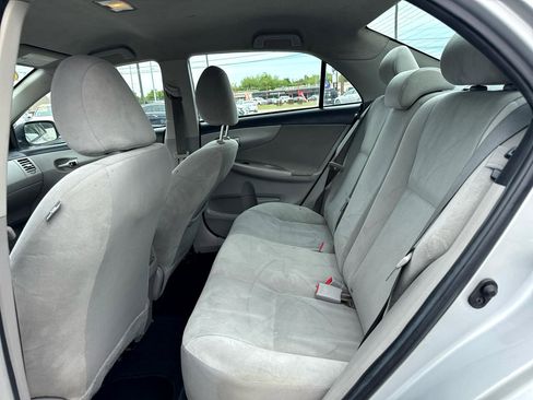 Used 2013 Toyota Corolla LE image 13