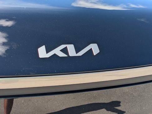New 2026 Kia EV9 Light image 11