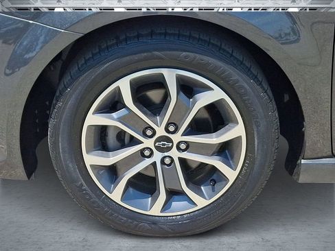 Certified 2020 Chevrolet Sonic LT w/ Convenience Package FWD image 10