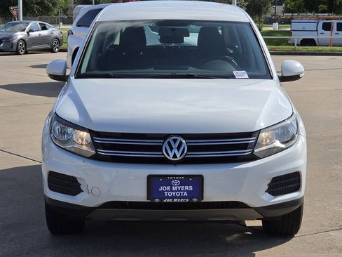 Used 2018 Volkswagen Tiguan Limited AWD/4WD image 3