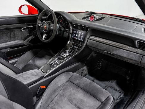 Used 2017 Porsche 911 Targa 4 GTS AWD/4WD image 30
