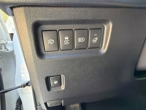 Used 2022 Lexus GX 460 Premium w/ Premium Package AWD/4WD image 31