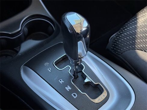 Used 2018 Dodge Journey SXT w/ Premium Group image 19