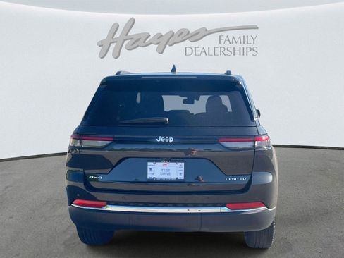 Used 2024 Jeep Grand Cherokee Limited image 4