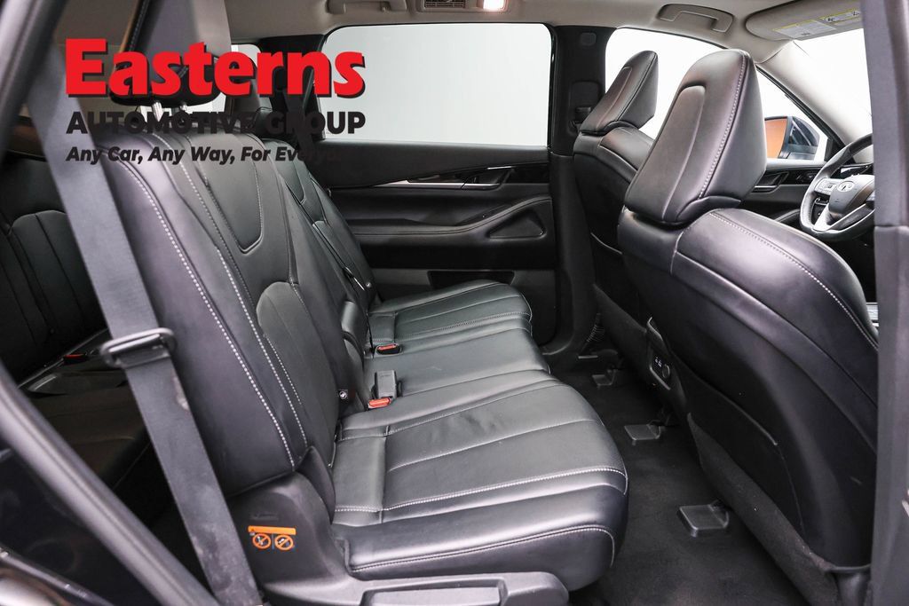 Used 2023 INFINITI QX60 Pure AWD/4WD image 26