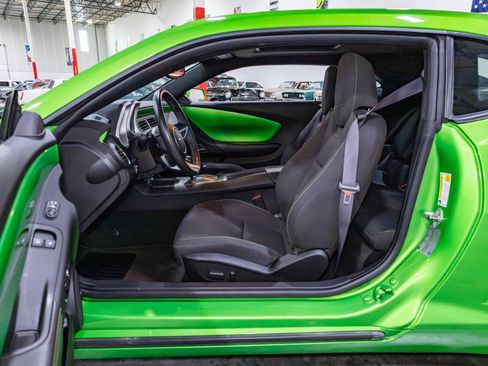 Used 2010 Chevrolet Camaro LT RWD image 40