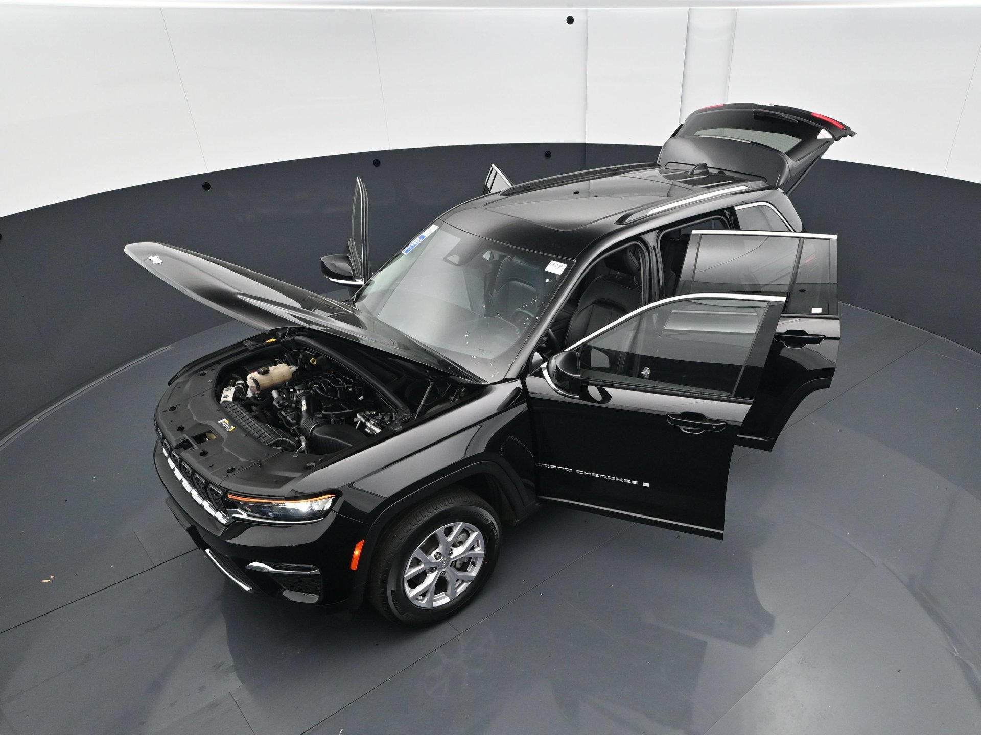 Used 2022 Jeep Grand Cherokee Limited AWD/4WD image 42
