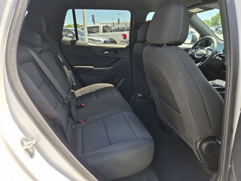 Used 2025 Chevrolet Equinox LT w/ Safety and Technology Package AWD/4WD image 32