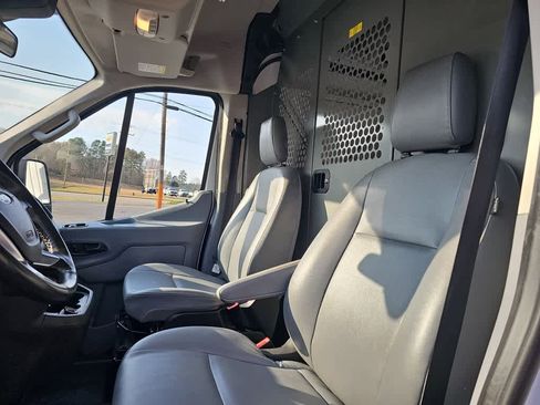 Used 2019 Ford Transit 250 148 Medium Roof image 14