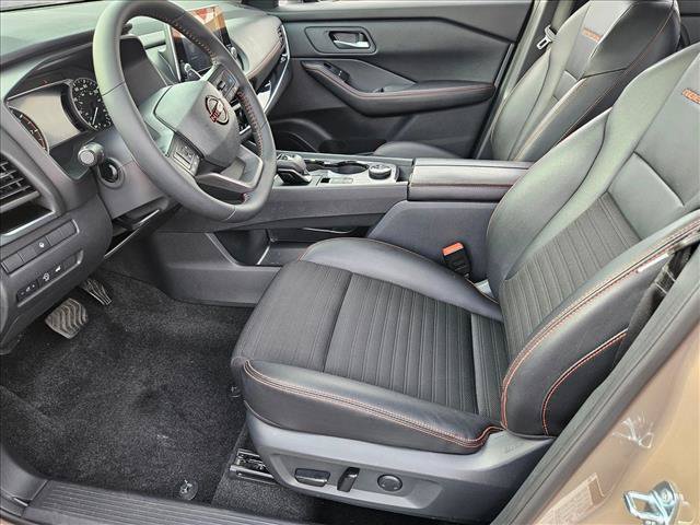 Used 2026 Nissan Rogue SV w/ Rock Creek Premium Package AWD/4WD image 15