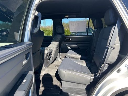 Used 2025 Toyota Sequoia Platinum image 15