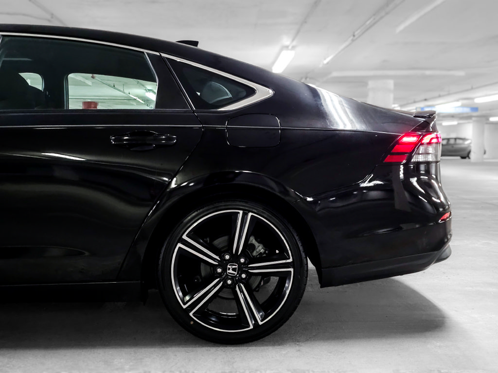 Used 2023 Honda Accord Sport image 15