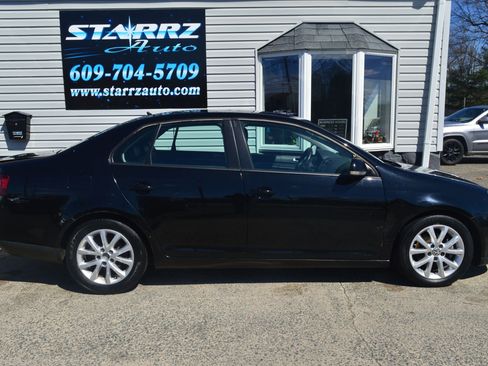 Used 2010 Volkswagen Jetta SE image 6