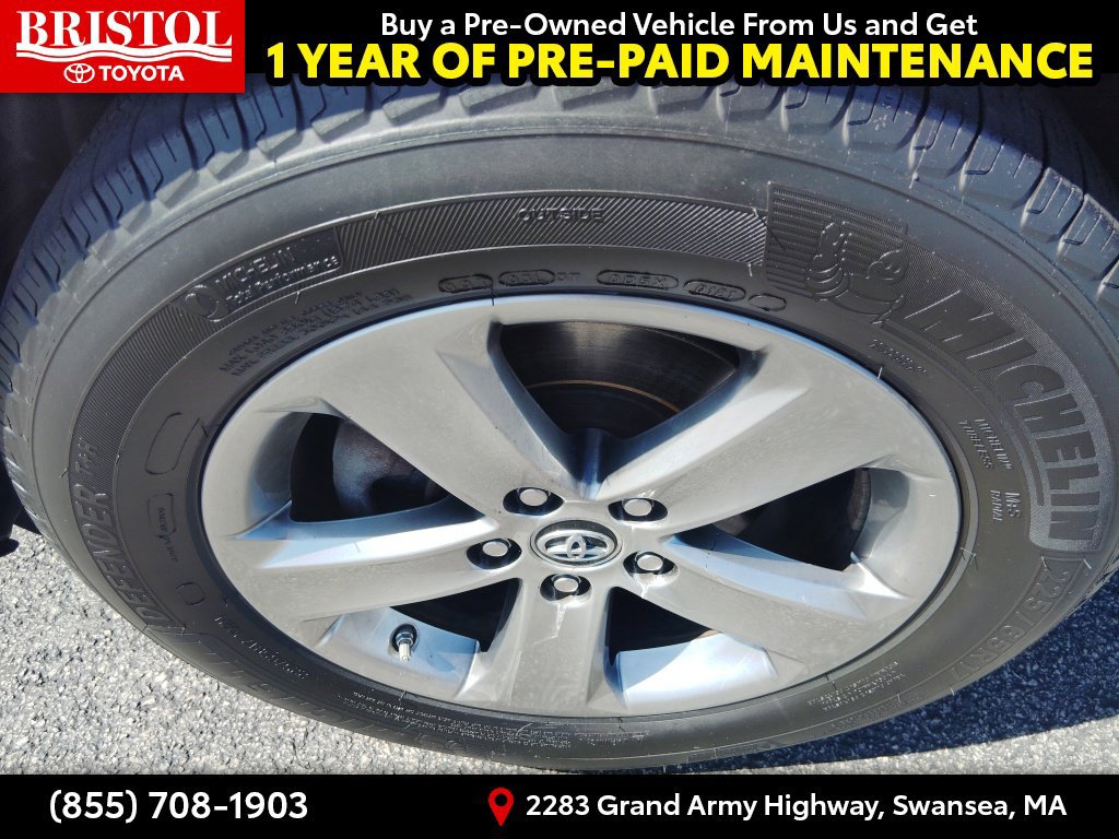 Used 2015 Toyota RAV4 XLE AWD/4WD image 13