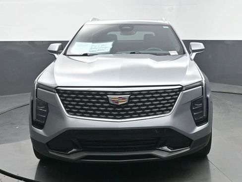Used 2024 Cadillac XT4 Premium Luxury FWD image 8