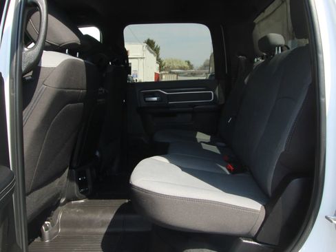 Used 2023 RAM 2500 Big Horn w/ Cold Weather Group image 11