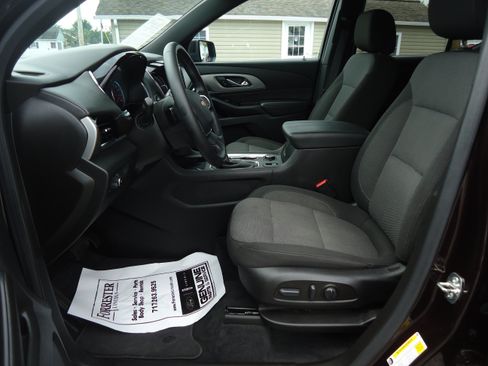 Used 2023 Chevrolet Traverse LT AWD/4WD image 22