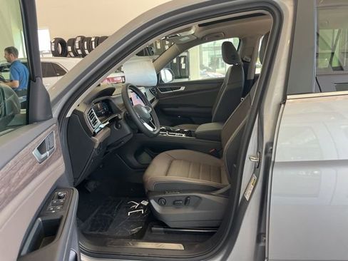 New 2026 Volkswagen Atlas SEL image 23