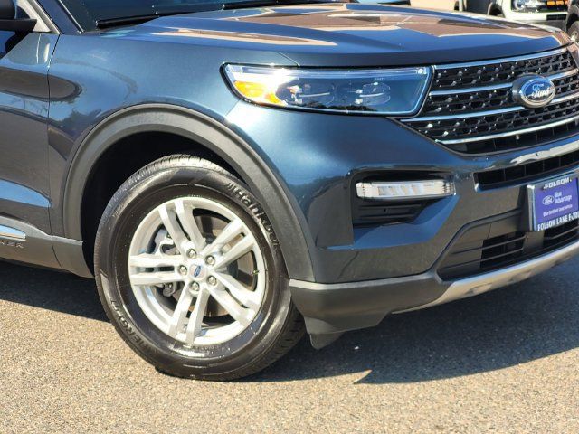 Certified 2023 Ford Explorer XLT w/ Equipment Group 202A RWD image 6