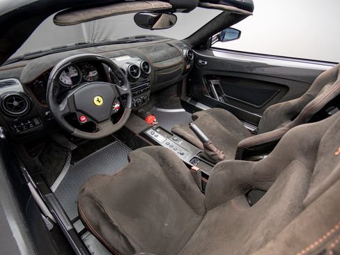 Used 2009 Ferrari F430 Scuderia RWD image 18