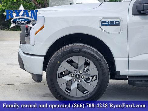 New 2025 Ford F150 Lightning Flash AWD/4WD image 5