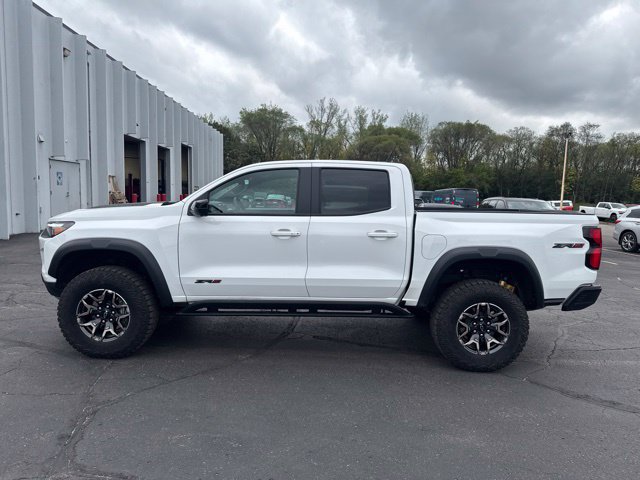 Used 2024 Chevrolet Colorado ZR2 w/ ZR2 Convenience Package III AWD/4WD image 5