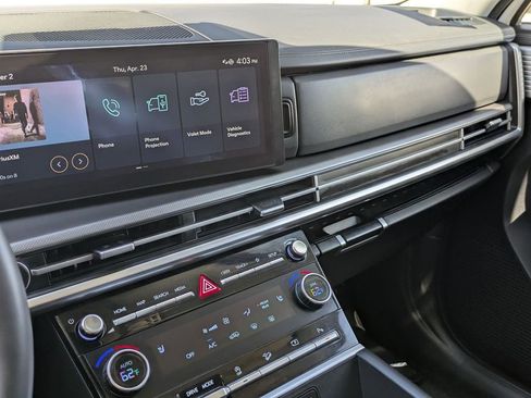 Used 2025 Hyundai Santa Fe SEL FWD image 15