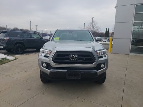 Used 2022 Toyota Tacoma SR5 image 3