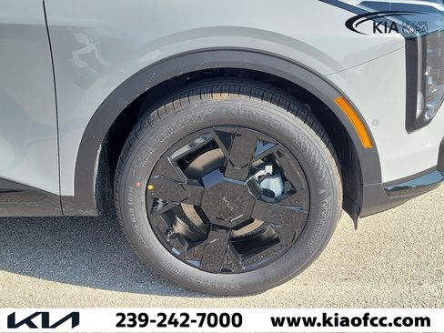 New 2026 Kia Sportage X-Line w/ X-Line Technology Package AWD/4WD image 7