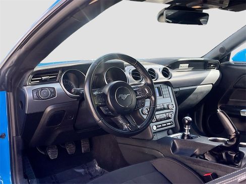 Used 2022 Ford Mustang GT image 9