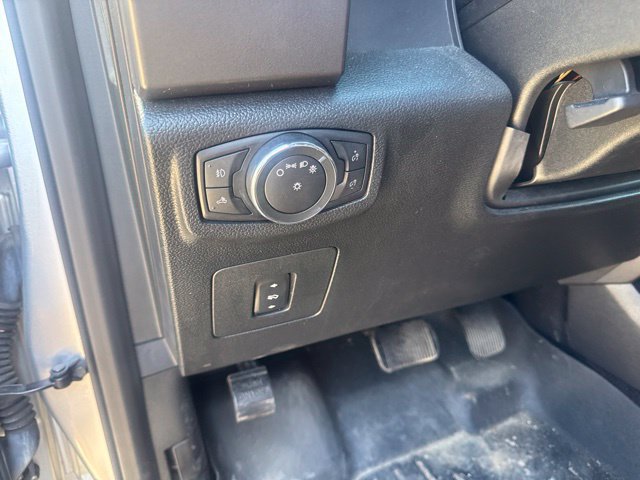 Used 2016 Ford F150 XLT w/ Equipment Group 302A Luxury AWD/4WD image 24