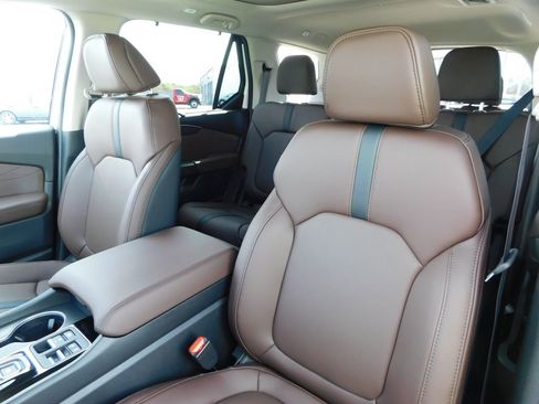 New 2026 Honda Pilot Touring image 16